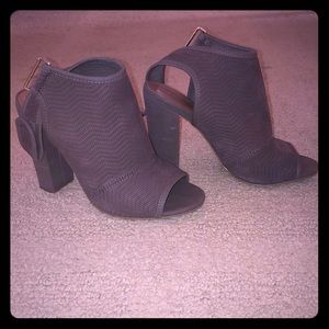 Aldo brown peep toe heels (size 8)